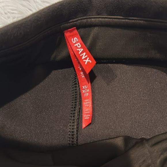 Spanx faux suede leggings xs - Picture 3 of 3